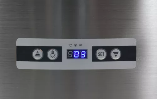 Yato Gastro torta hűtővitrin fekete 400l 68x68x175cm