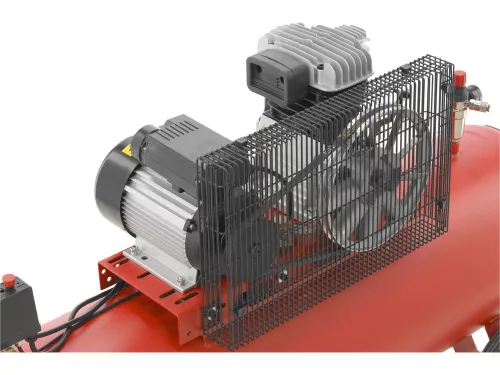 Yato kompresszor 2,2 kW 200 liter