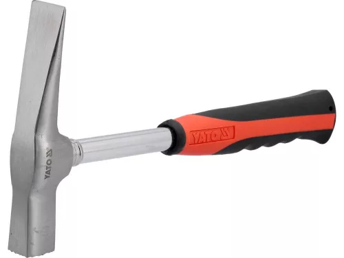 Yato kőműves kalapács 600 g fémnyél