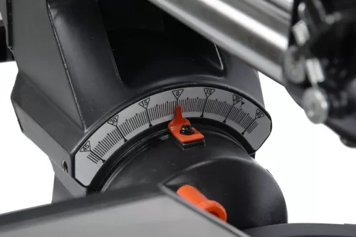 Yato elektromos gérvágó lézeres 305 mm 1800 W