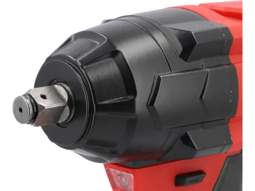 Yato akkus ütvecsavarozó 1/2" 800 Nm szénkefe nélkül 18 V (2 x 4,0 Ah akku + töltő)