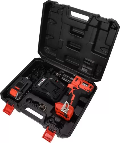 Yato akkus ütvecsavarozó szénkefe nélküli 700Nm 18 V Li-ion (1 x 3,0 Ah akku + töltő)