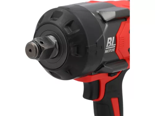 Yato akkus ütvecsavarozó 3/4" 2400 Nm szénkefe nélküli 18 V (1 x 6,0 Ah akku + töltő)