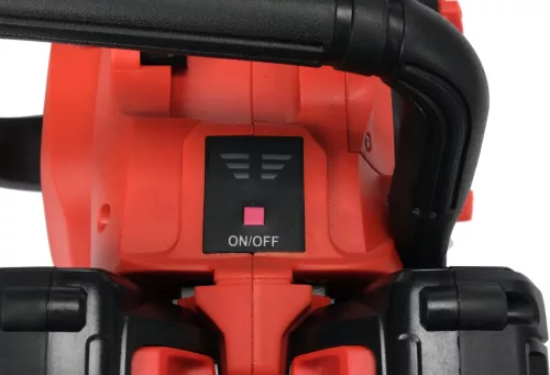 Yato akkus láncfűrész 16" 2 x 18 V (2 x 4,0 Ah akksi + töltő)