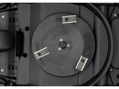 Yato fűnyíró robot 500 m2-ig